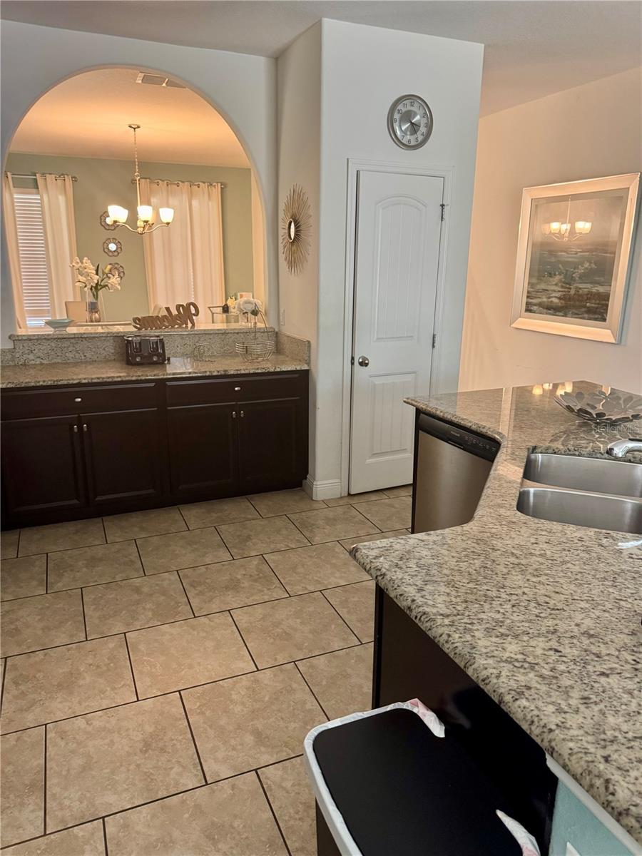 Image 10 of 46 For 5243 Wildwood Way