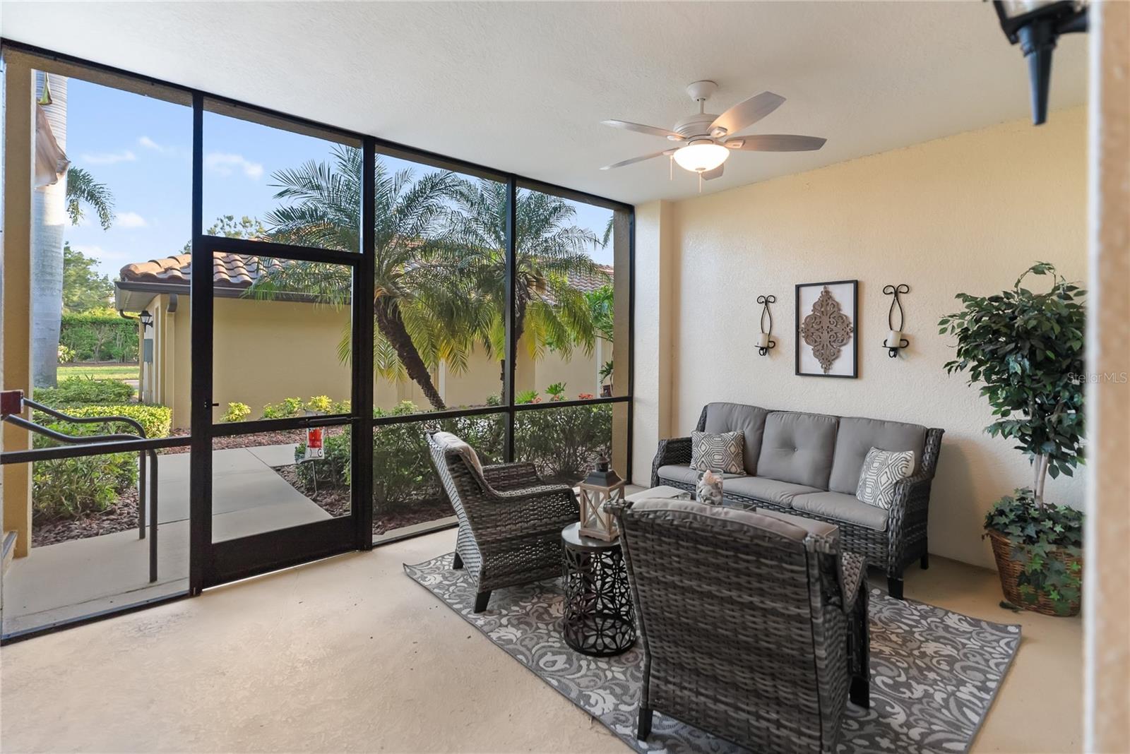 Image 32 of 93 For 7235 River Hammock Drive 103