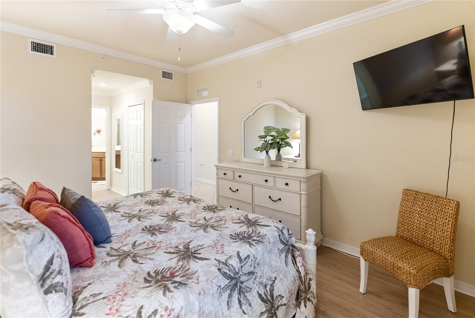 Image 43 of 93 For 7235 River Hammock Drive 103