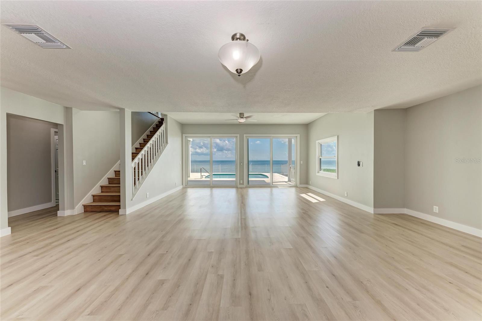 Image 8 of 62 For 893 Shore Drive