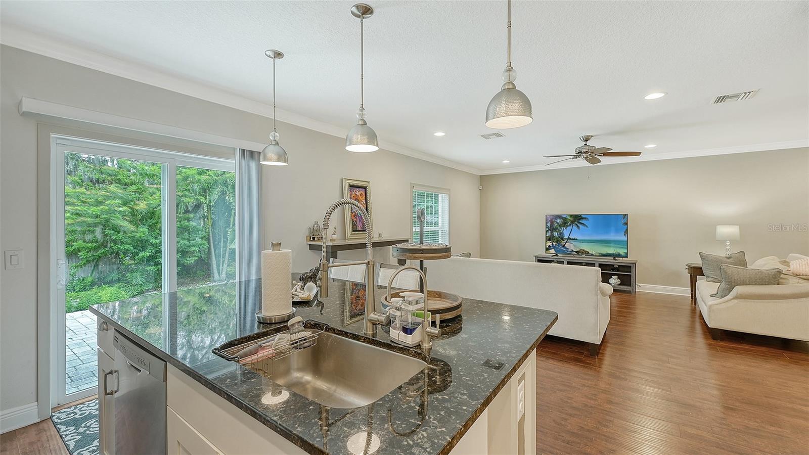 Image 18 of 42 For 86 Arbor Oaks Drive