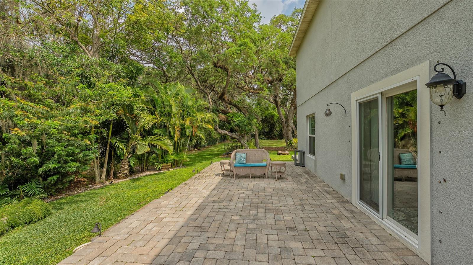 Image 33 of 42 For 86 Arbor Oaks Drive