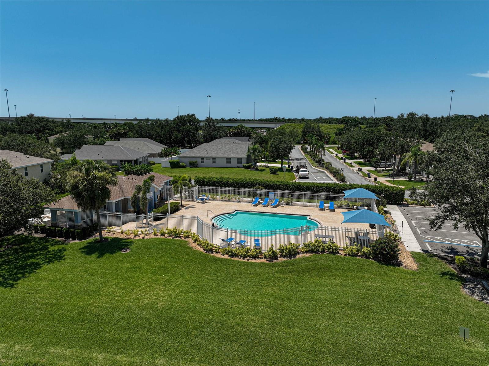 Image 47 of 53 For 5429 Lakehurst Court