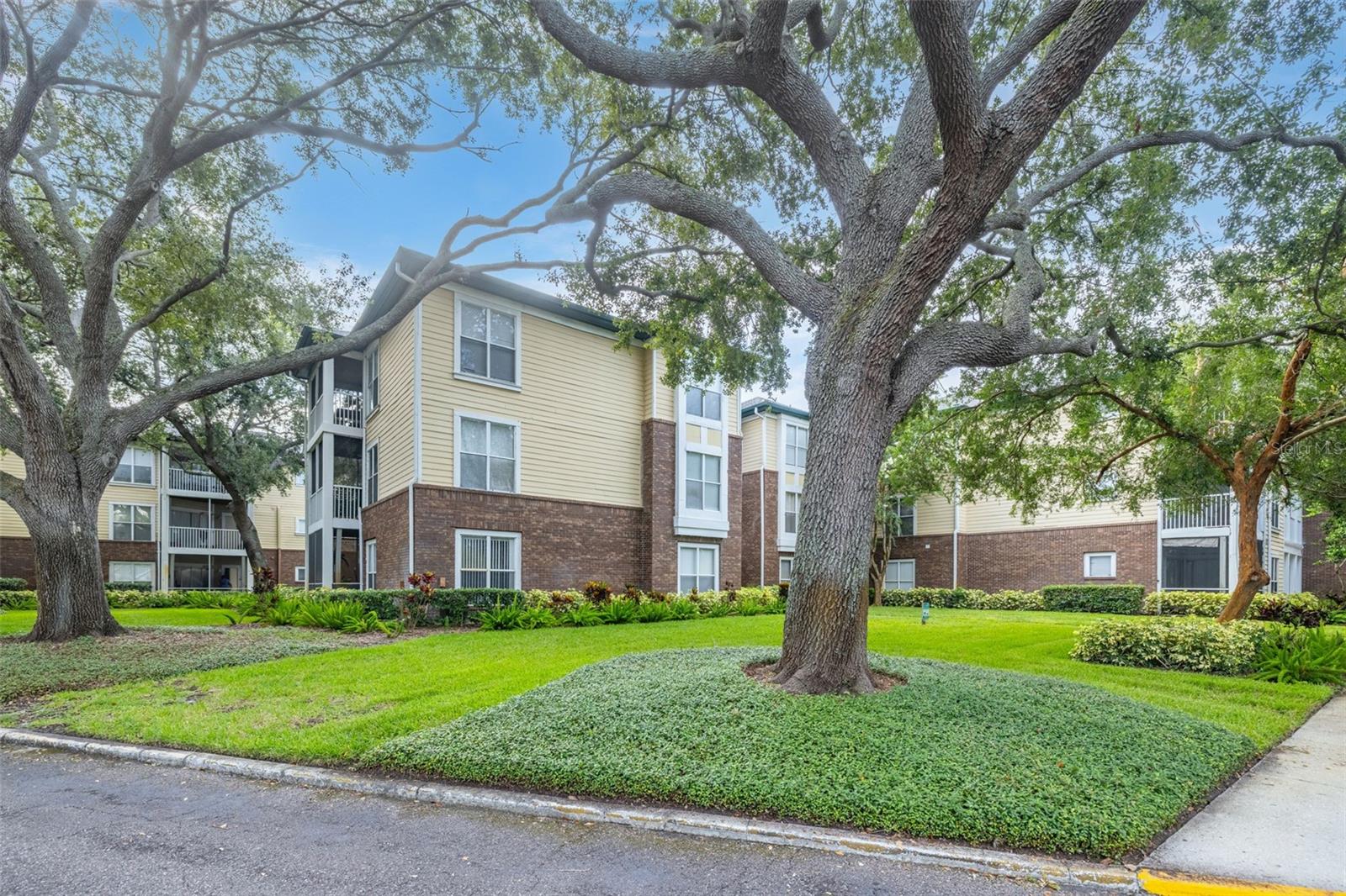 Details for 10020 Strafford Oak Court 921, TAMPA, FL 33624