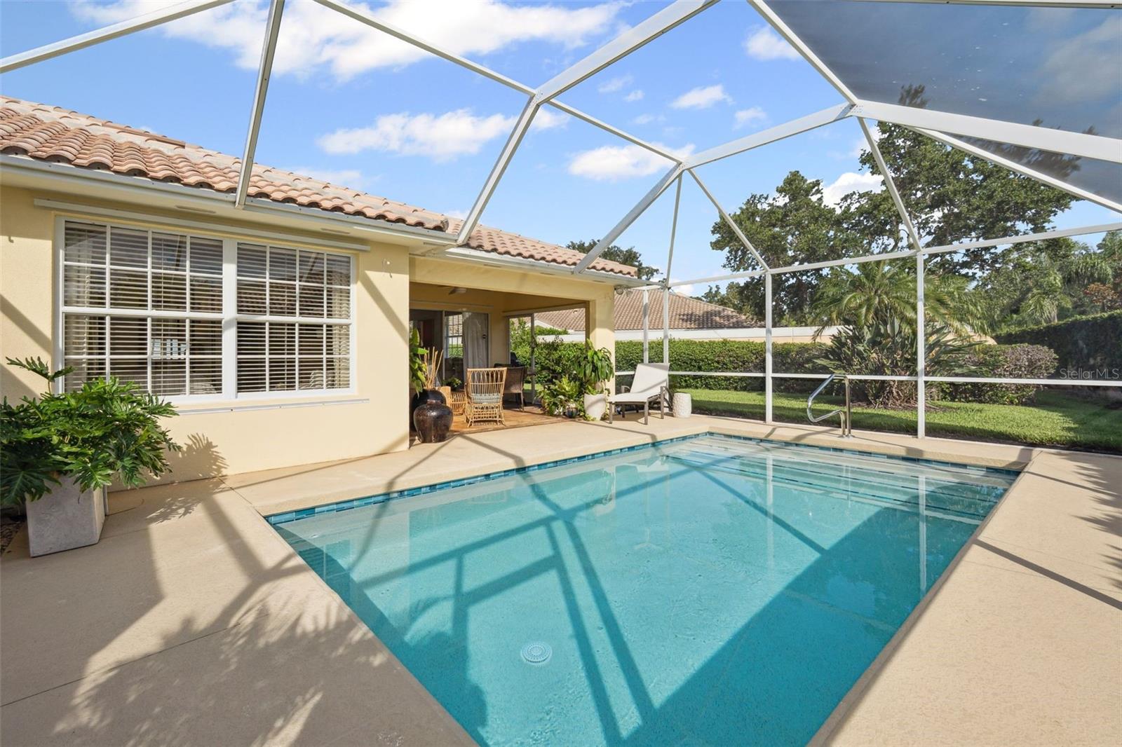 Image 18 of 41 For 8846 Estepona Court