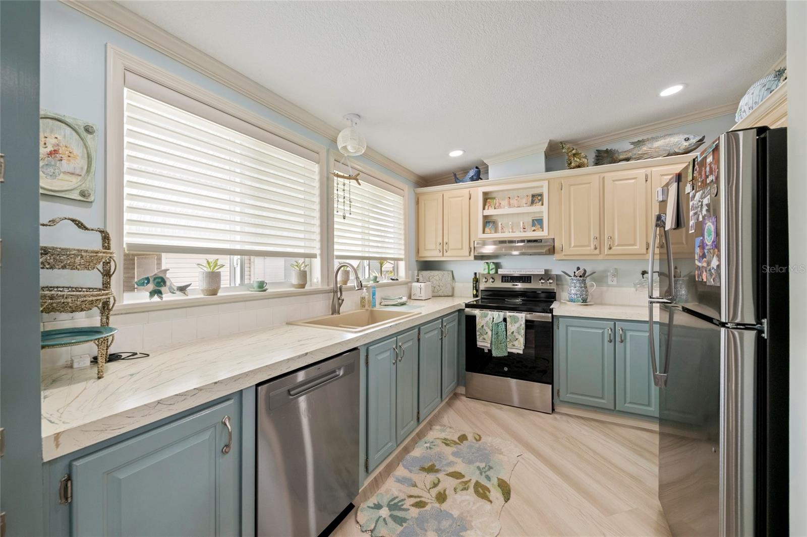 Image 15 of 44 For 5707 45th St E  38