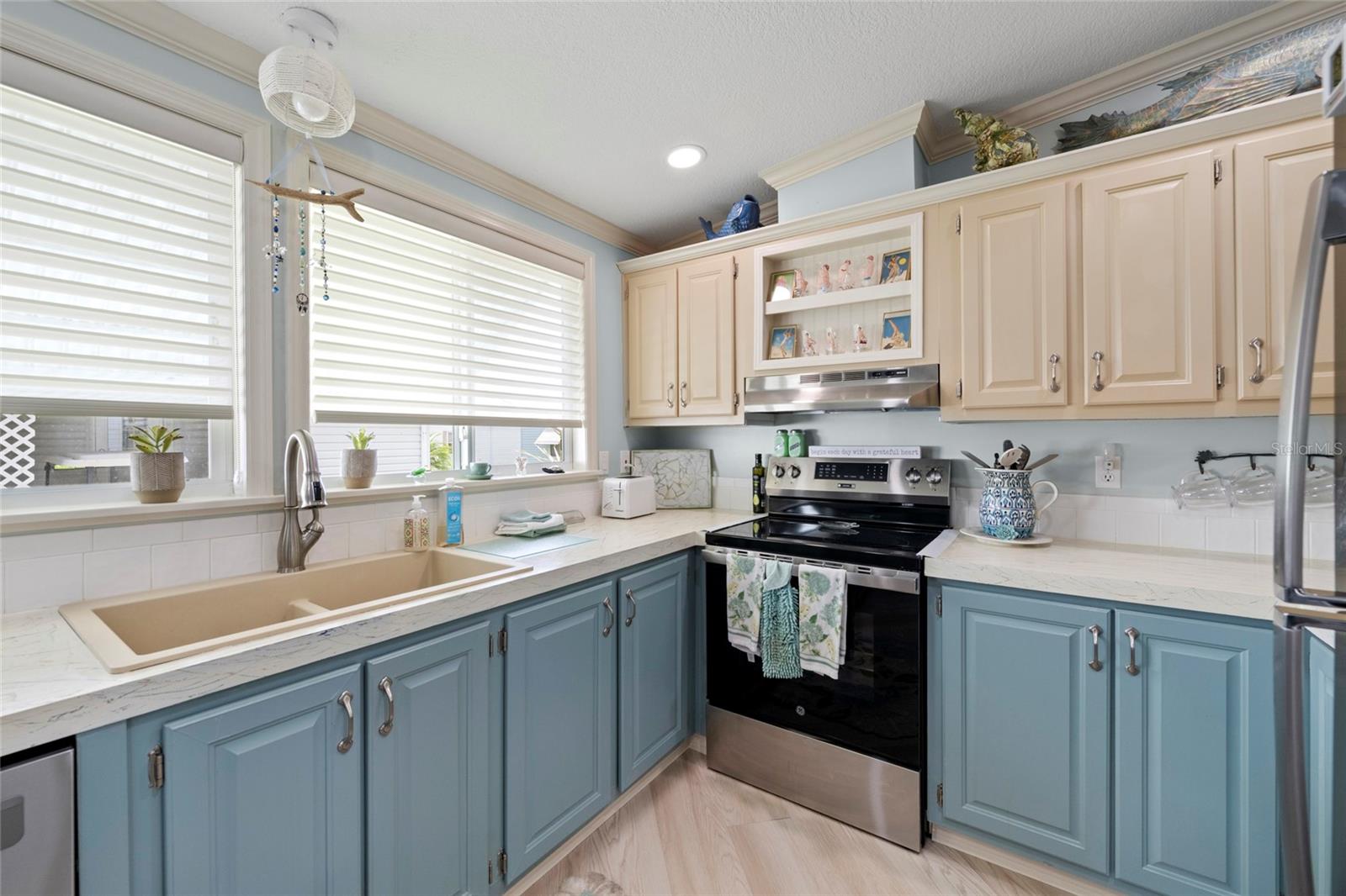 Image 17 of 44 For 5707 45th St E  38