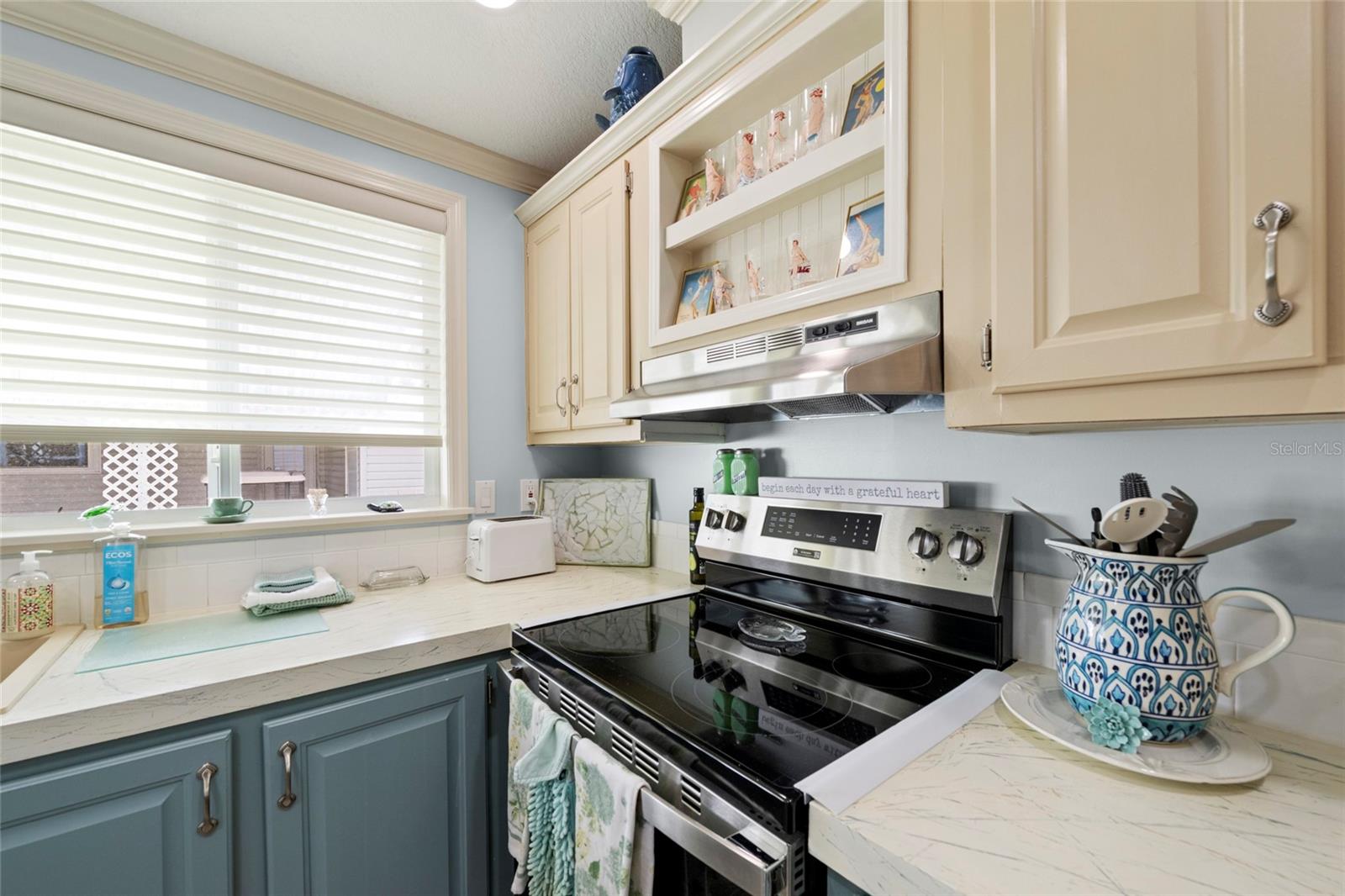 Image 18 of 44 For 5707 45th St E  38