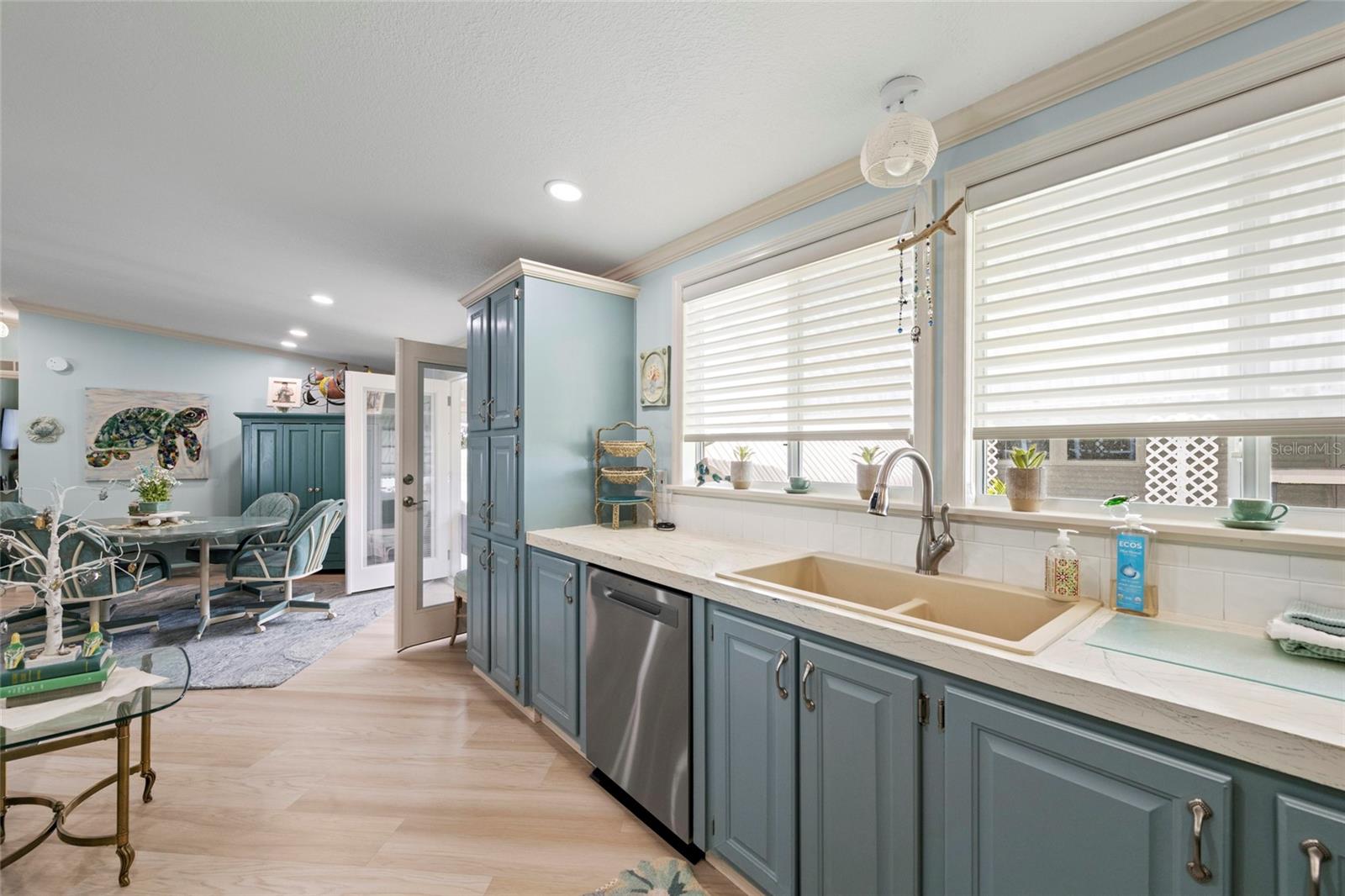 Image 19 of 44 For 5707 45th St E  38