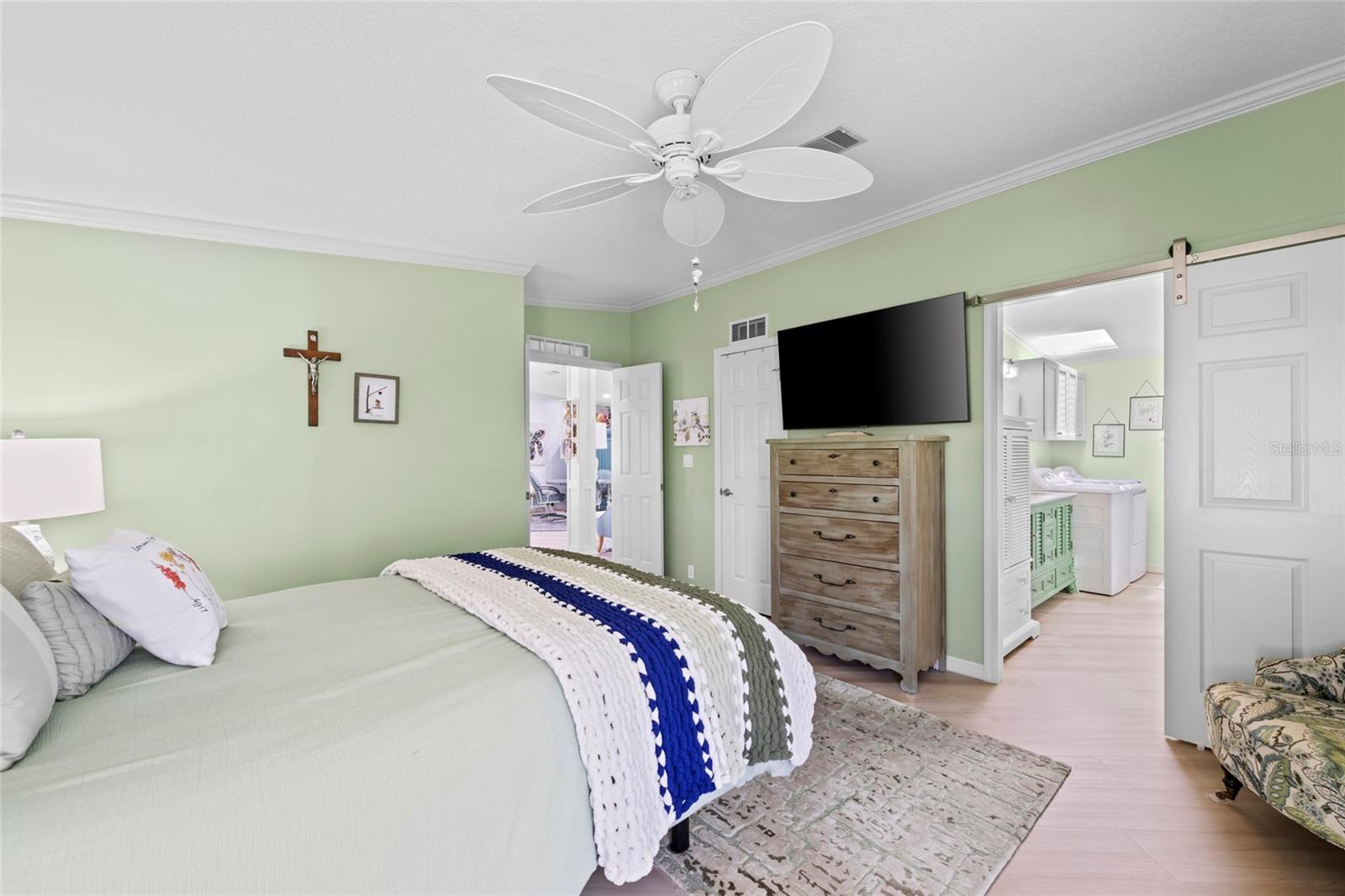 Image 23 of 44 For 5707 45th St E  38