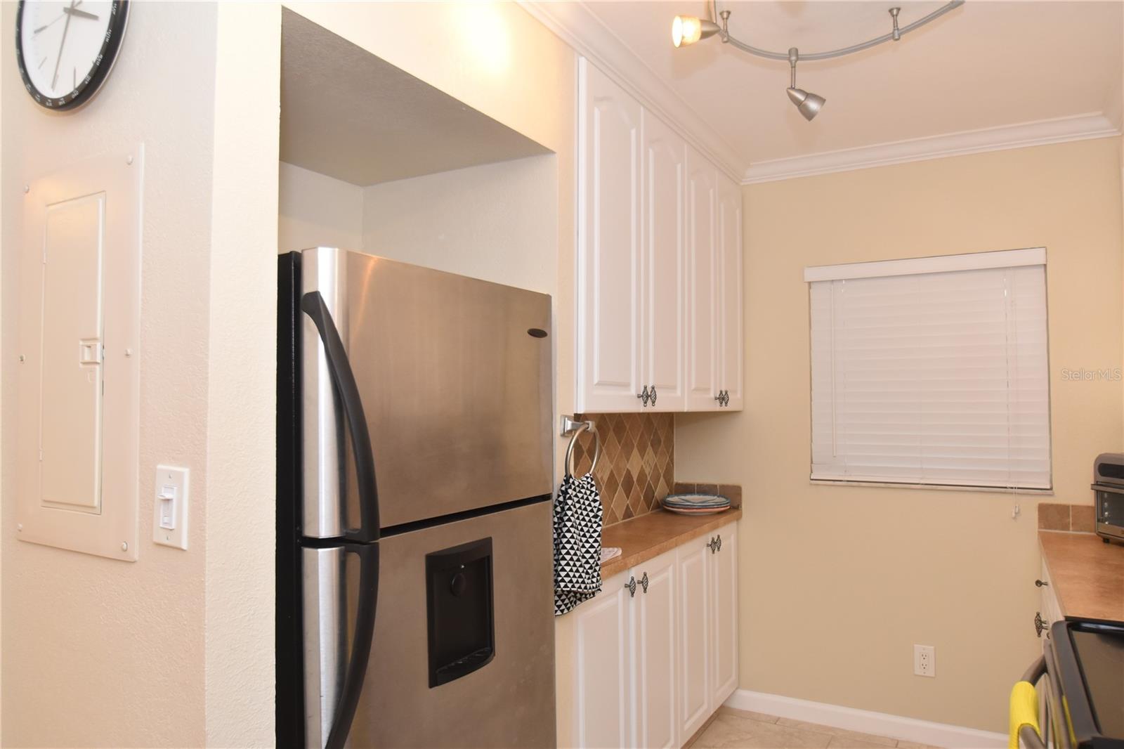 Image 18 of 22 For 3700 Osprey Avenue 315