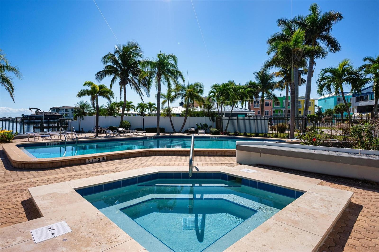 Image 17 of 69 For 1007 Gulf Drive N 208