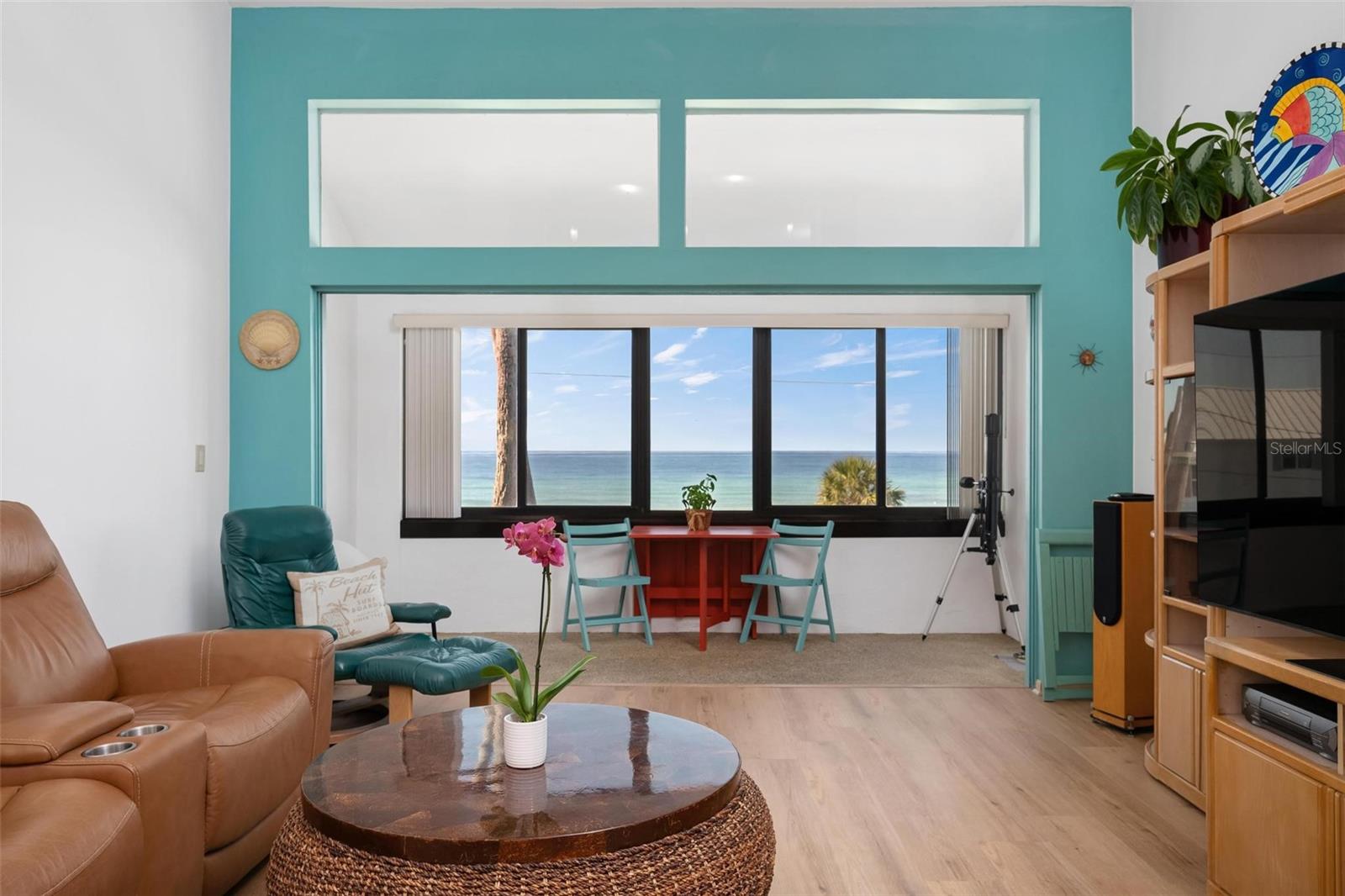 Image 2 of 69 For 1007 Gulf Drive N 208