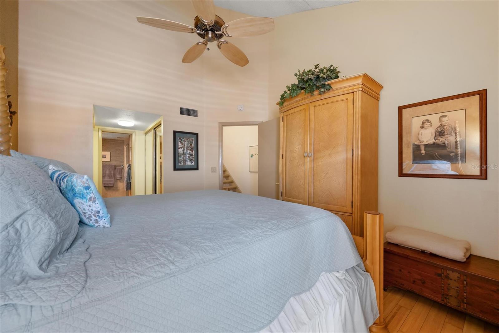 Image 23 of 69 For 1007 Gulf Drive N 208