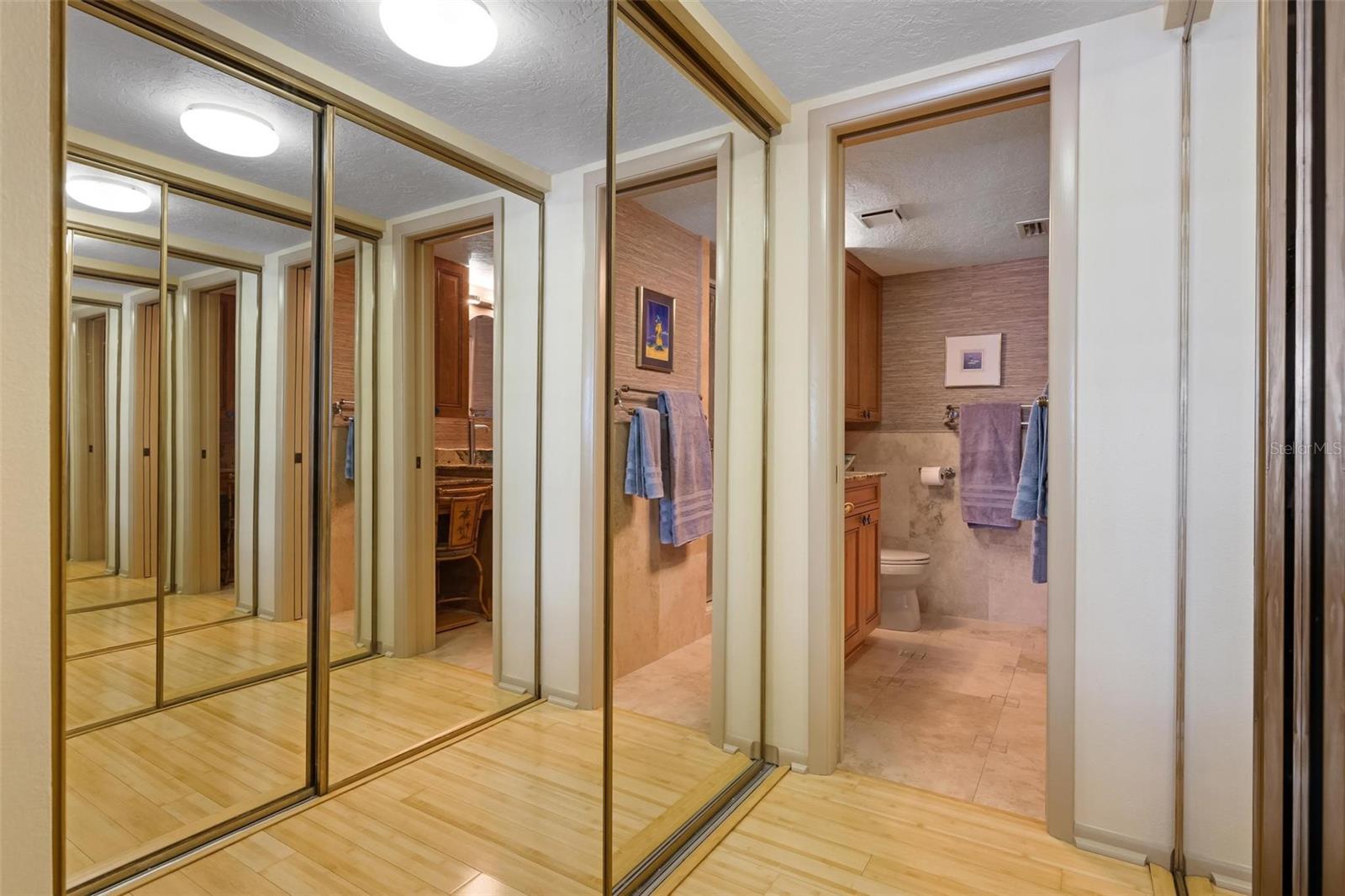 Image 24 of 69 For 1007 Gulf Drive N 208