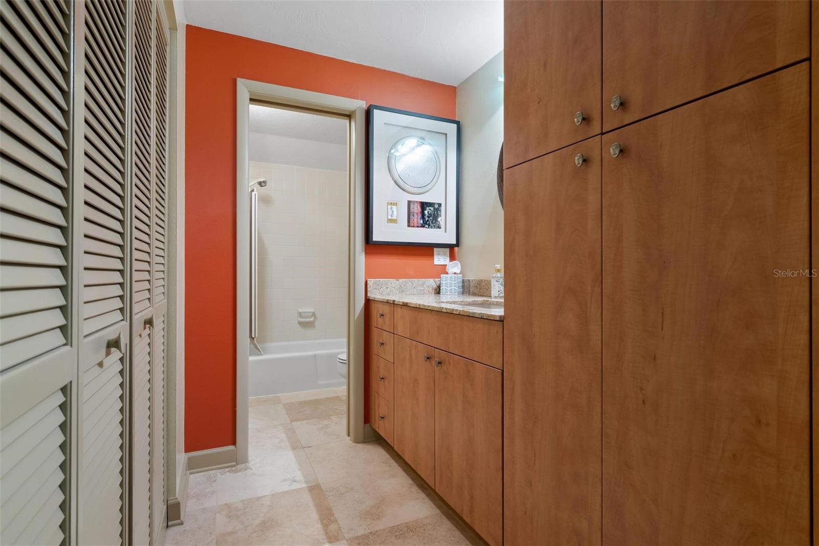 Image 32 of 69 For 1007 Gulf Drive N 208