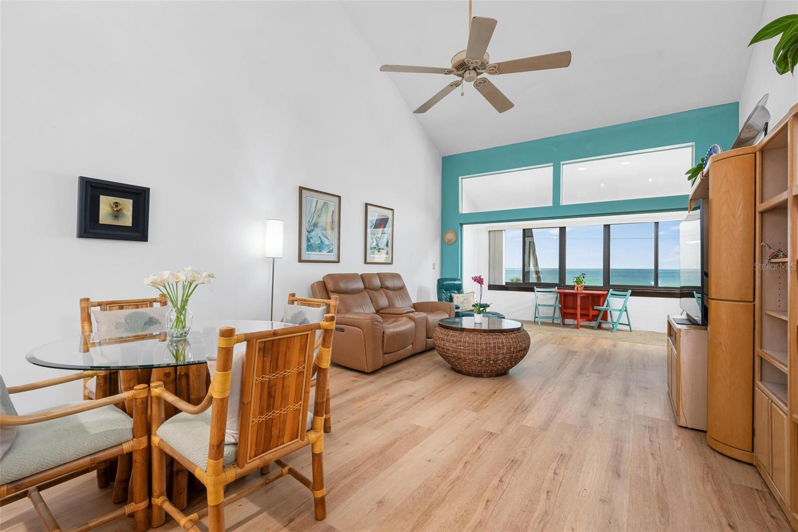 Image 4 of 69 For 1007 Gulf Drive N 208