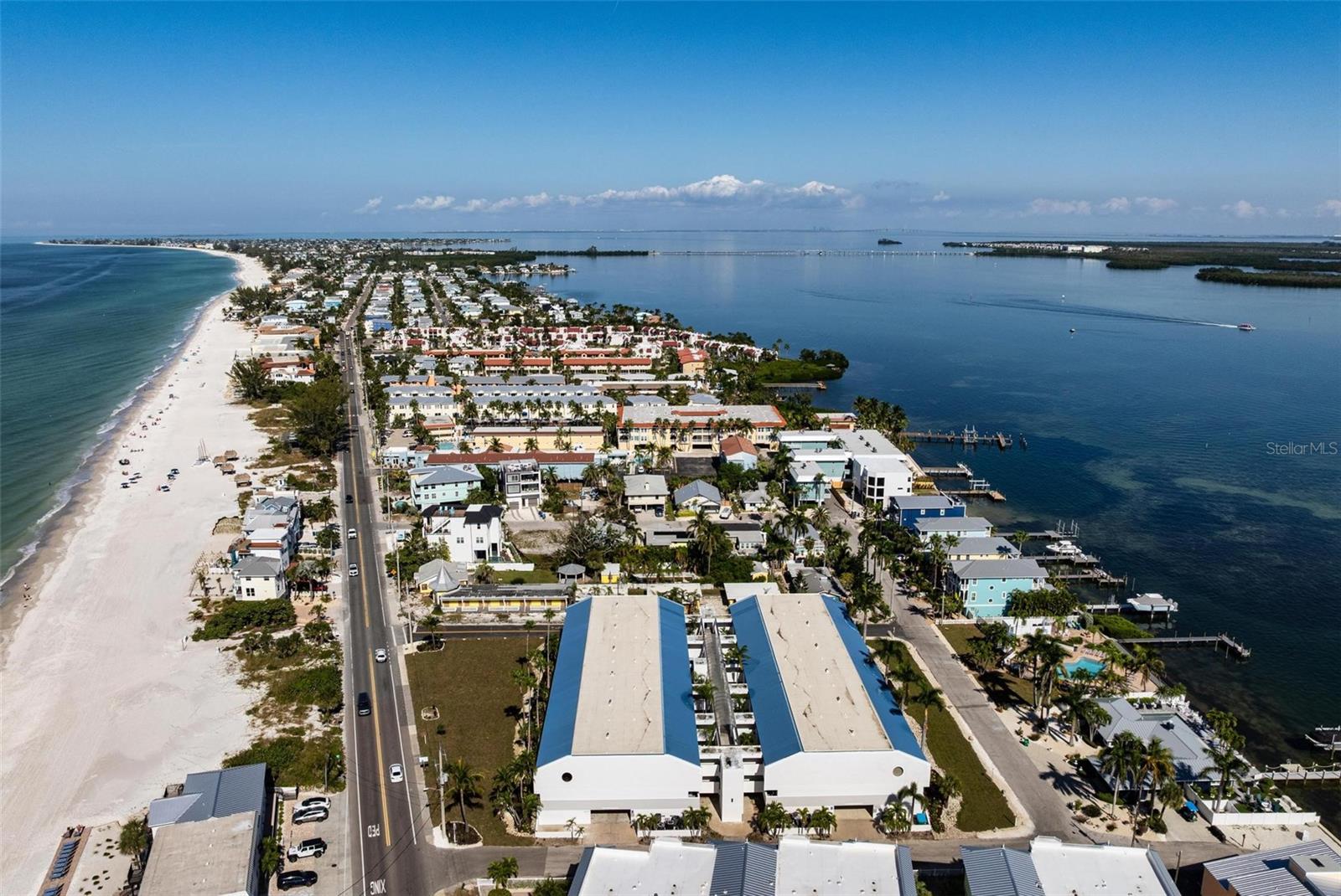 Image 49 of 69 For 1007 Gulf Drive N 208