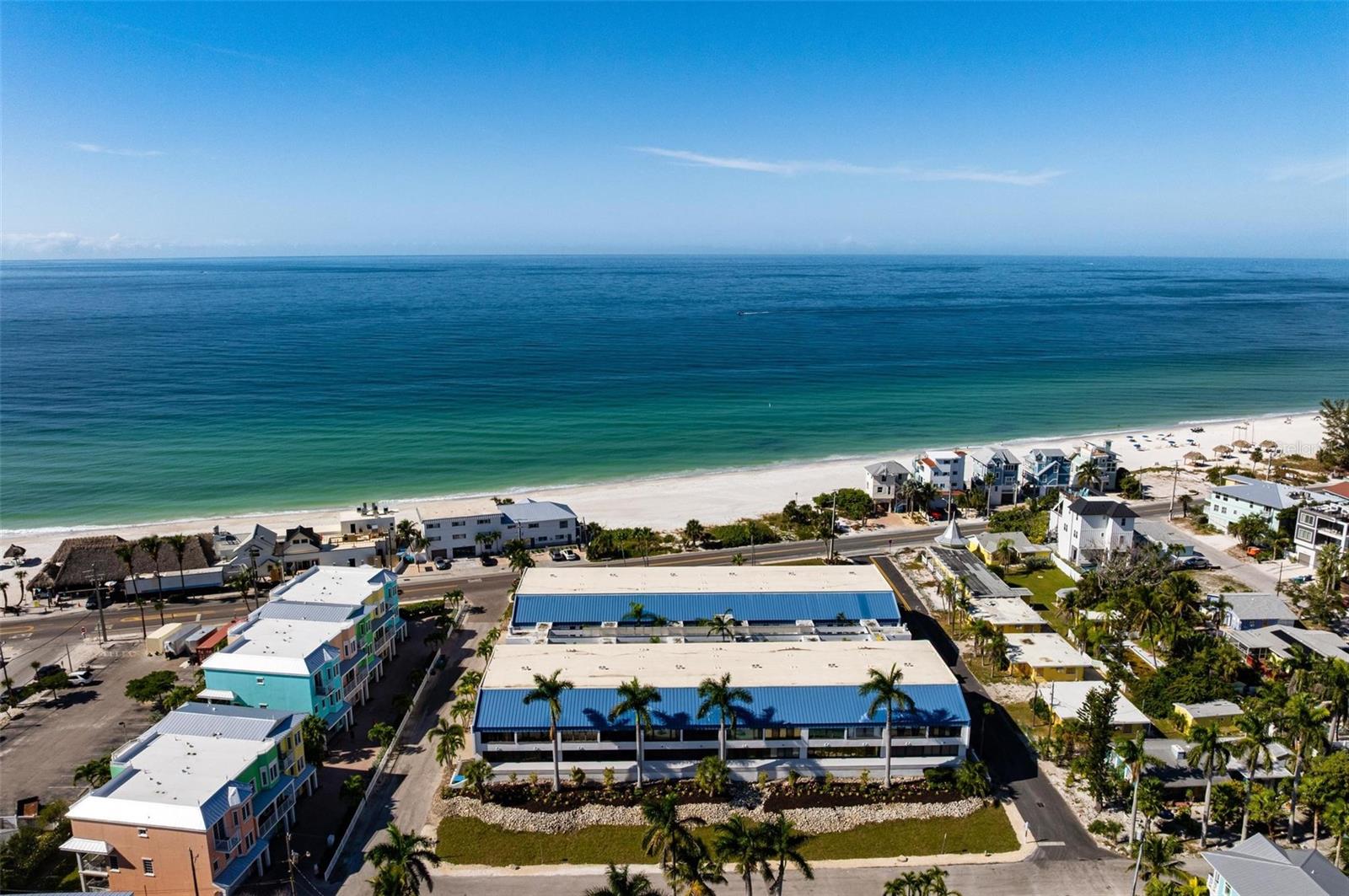 Image 51 of 69 For 1007 Gulf Drive N 208