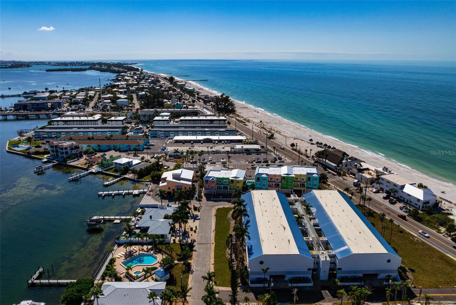 Image 54 of 69 For 1007 Gulf Drive N 208