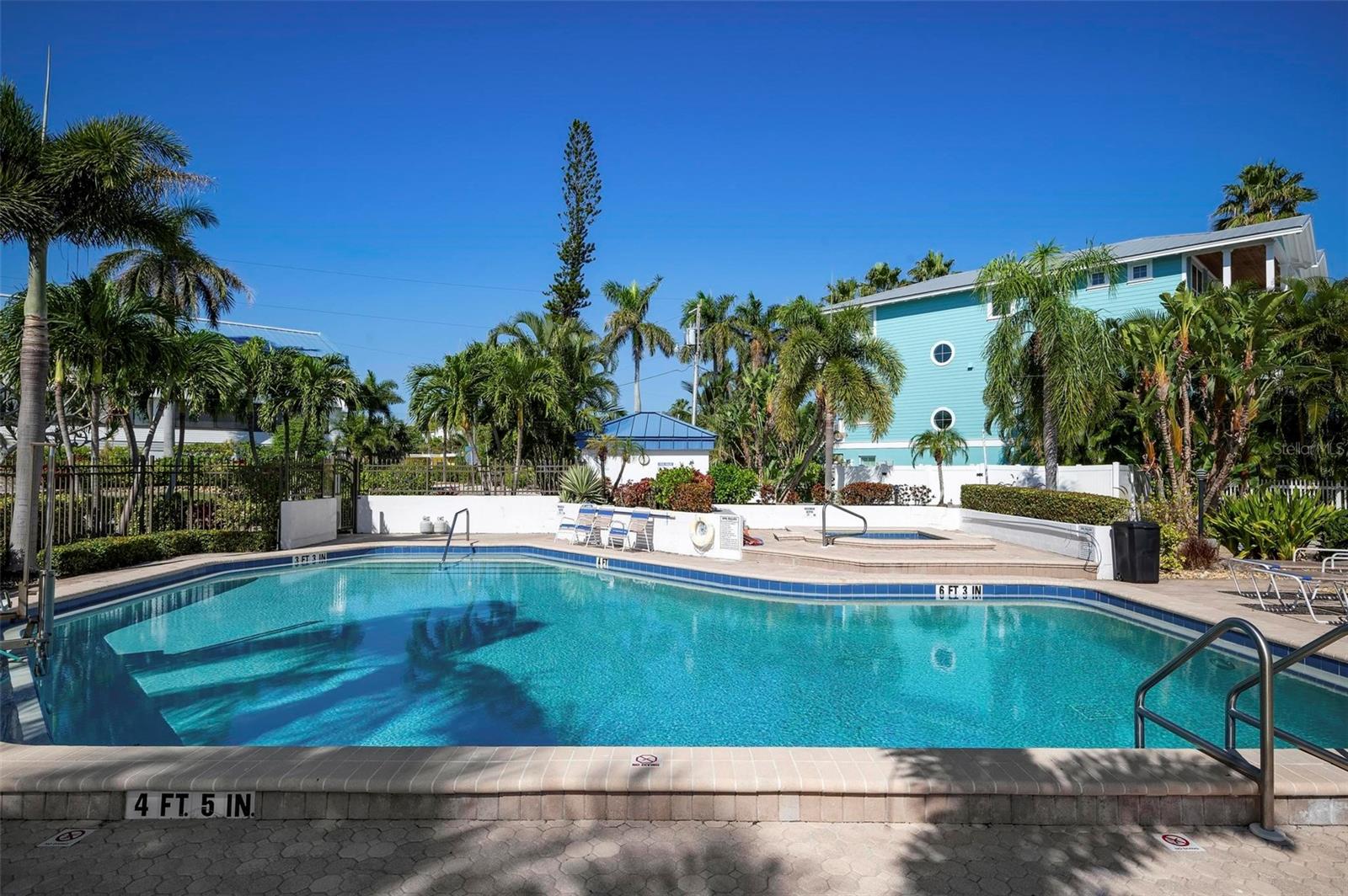 Image 63 of 69 For 1007 Gulf Drive N 208