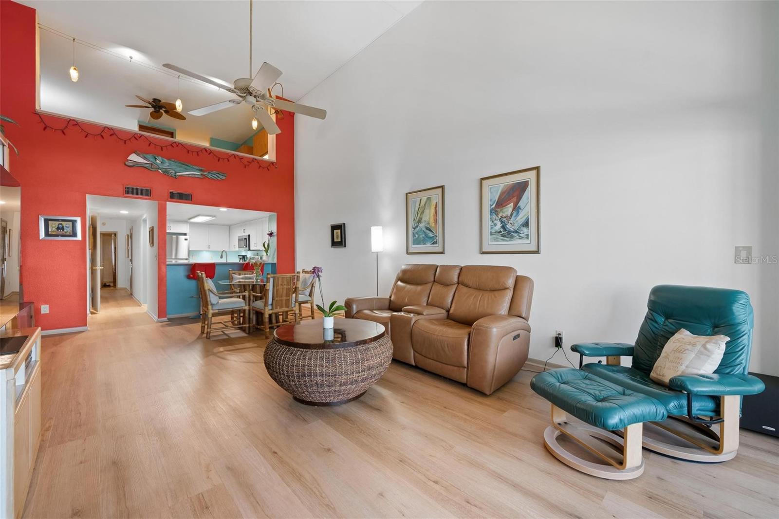 Image 9 of 69 For 1007 Gulf Drive N 208