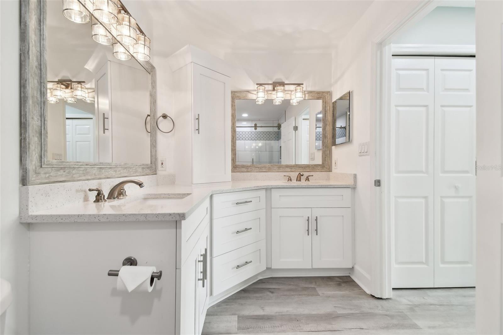 Image 22 of 39 For 1709 Edgewater Lane