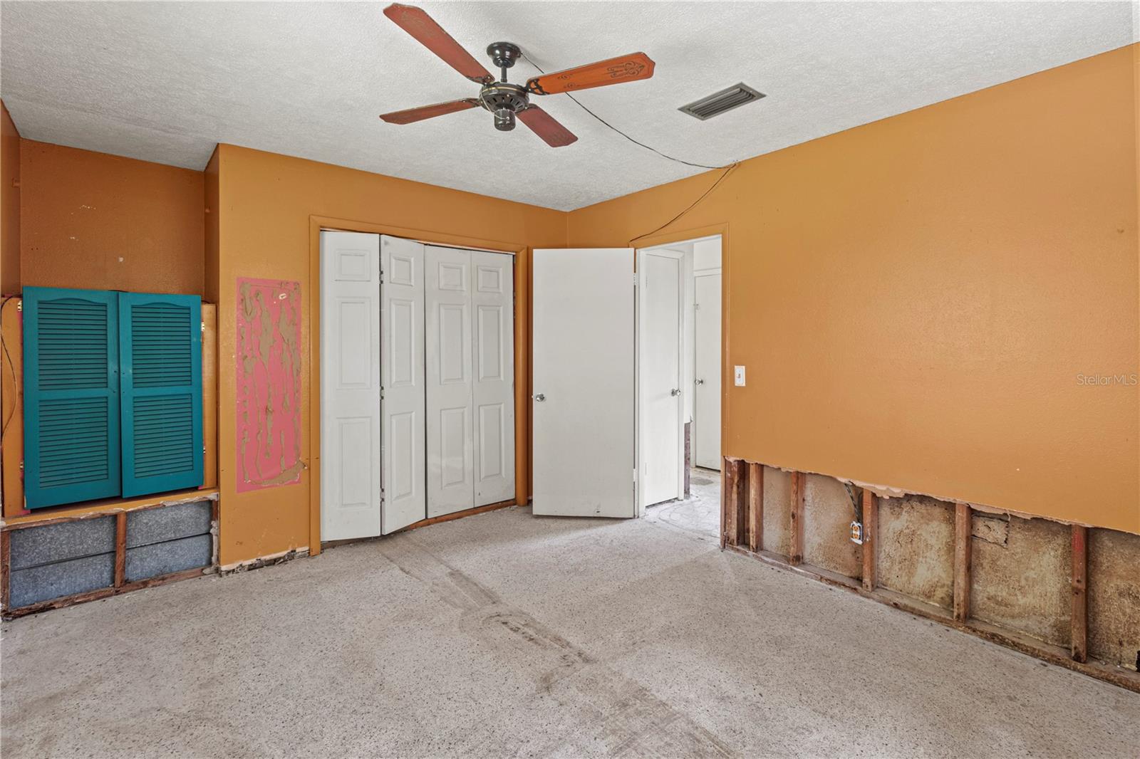 Image 24 of 54 For 344 51st Street Court W