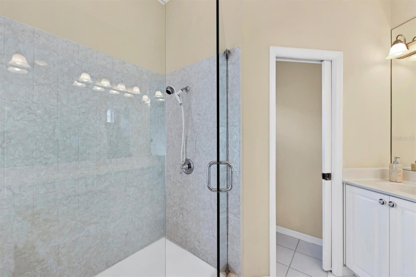 Image 16 of 55 For 6935 Lennox Place