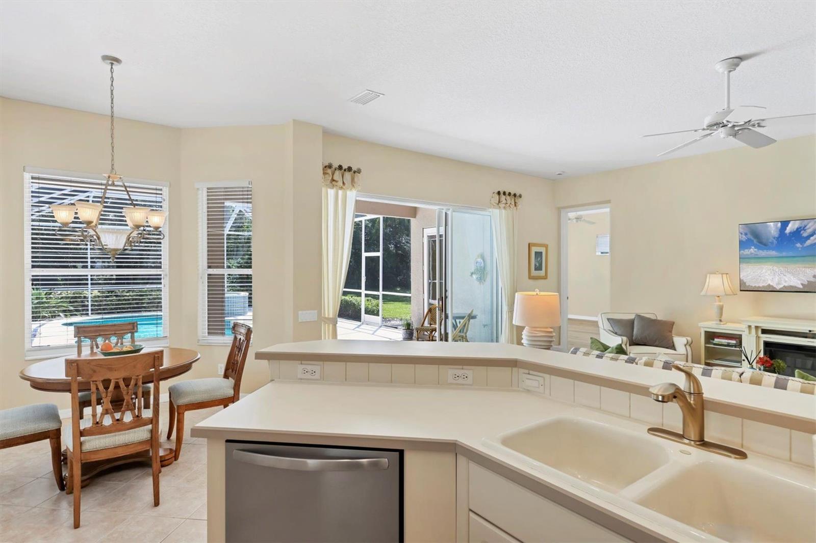 Image 8 of 55 For 6935 Lennox Place