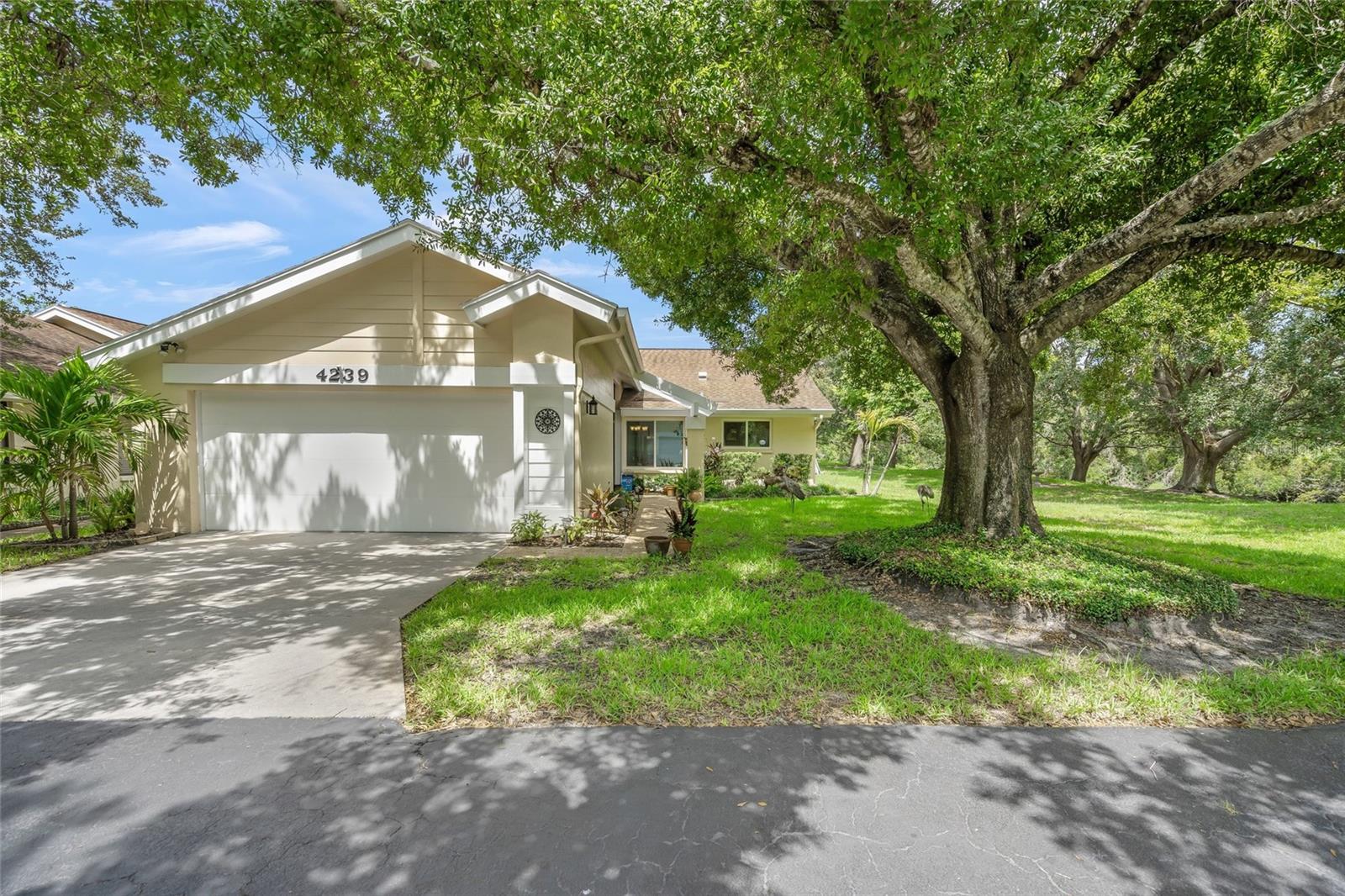 Details for 4239 Carriage Drive 36, SARASOTA, FL 34241