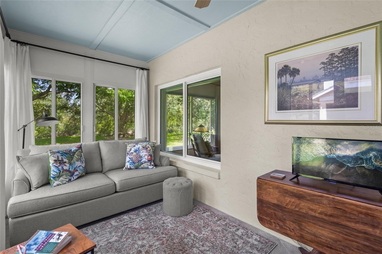 Image 11 of 34 For 4239 Carriage Drive 36