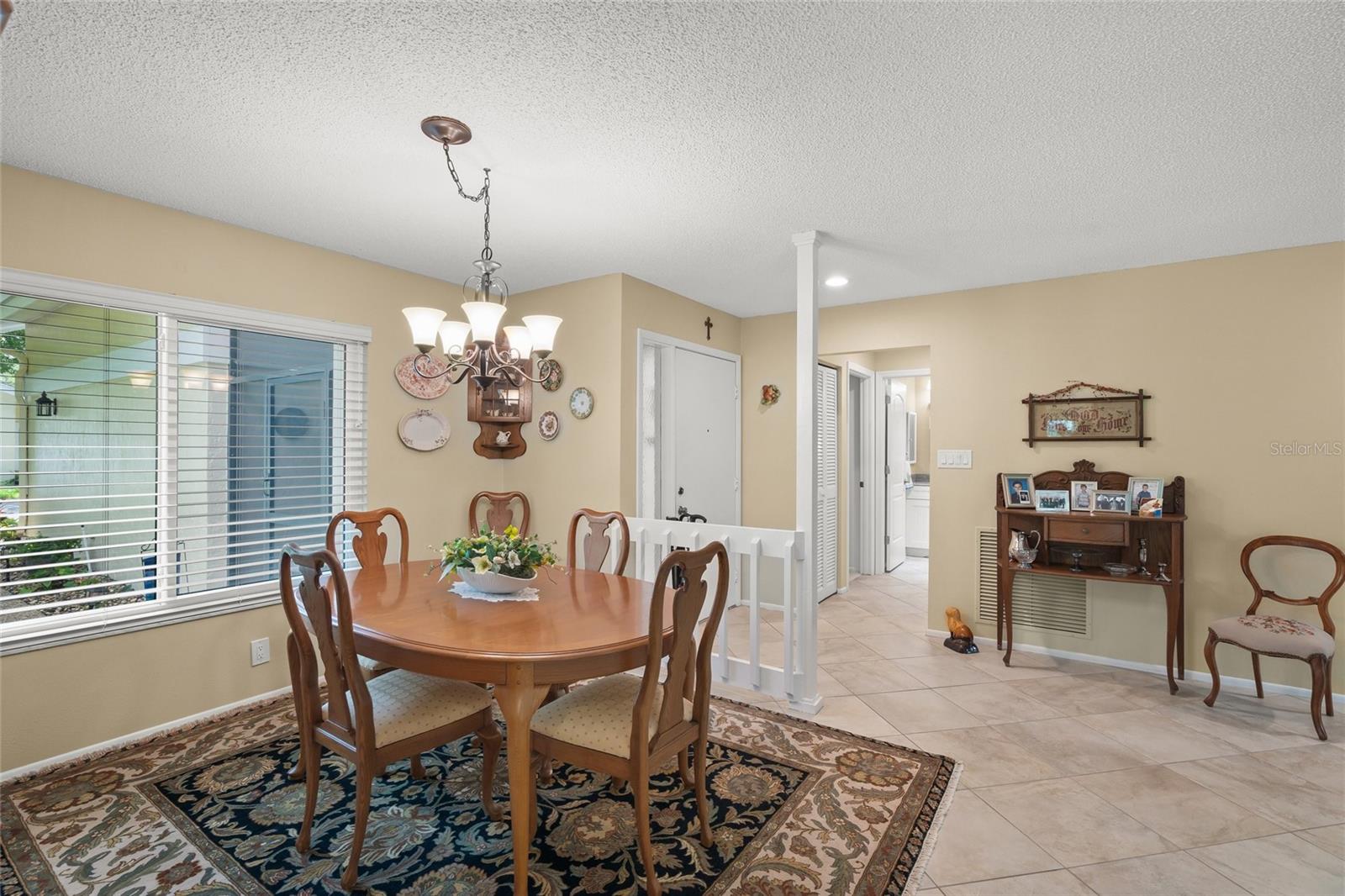 Image 4 of 34 For 4239 Carriage Drive 36