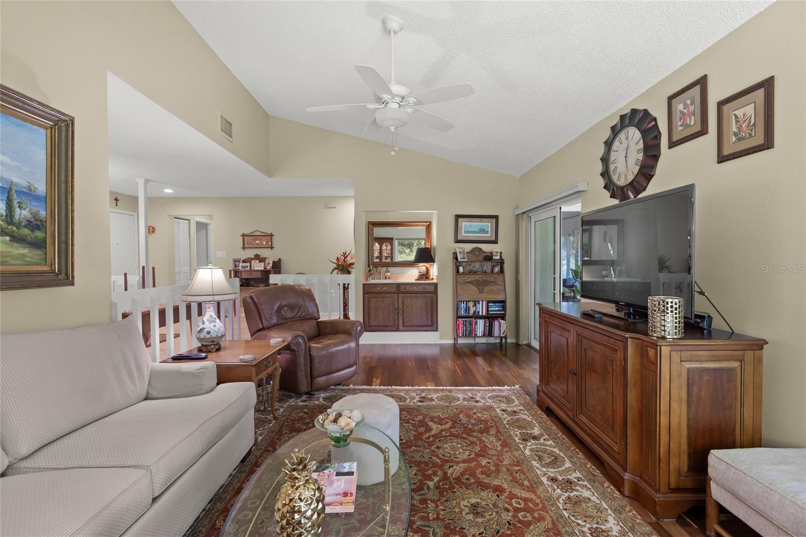 Image 8 of 34 For 4239 Carriage Drive 36