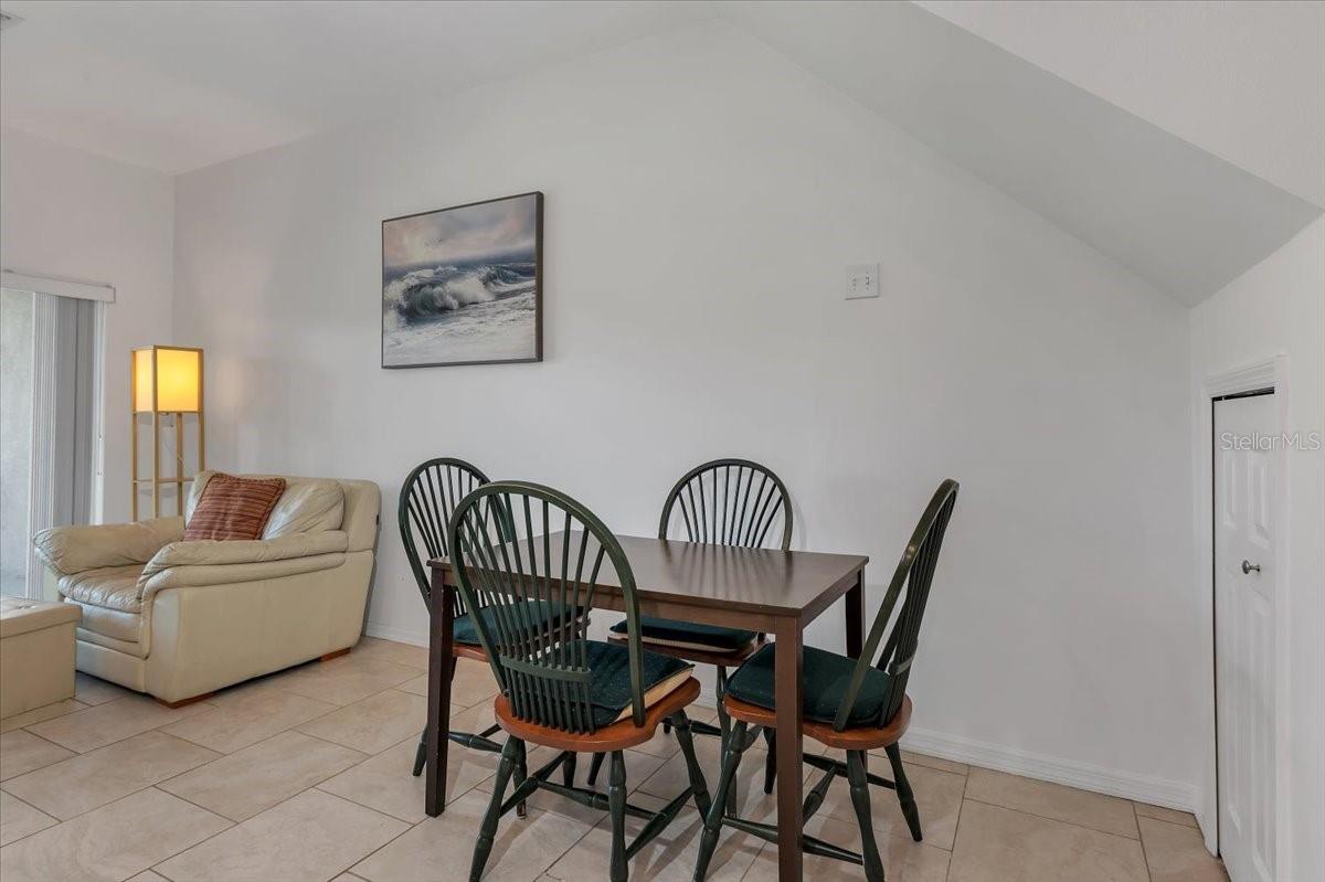 Image 18 of 49 For 3806 Virga Boulevard