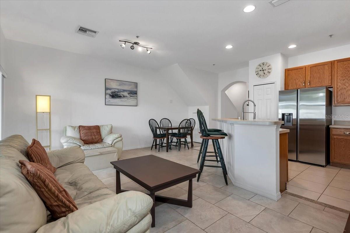 Image 19 of 49 For 3806 Virga Boulevard