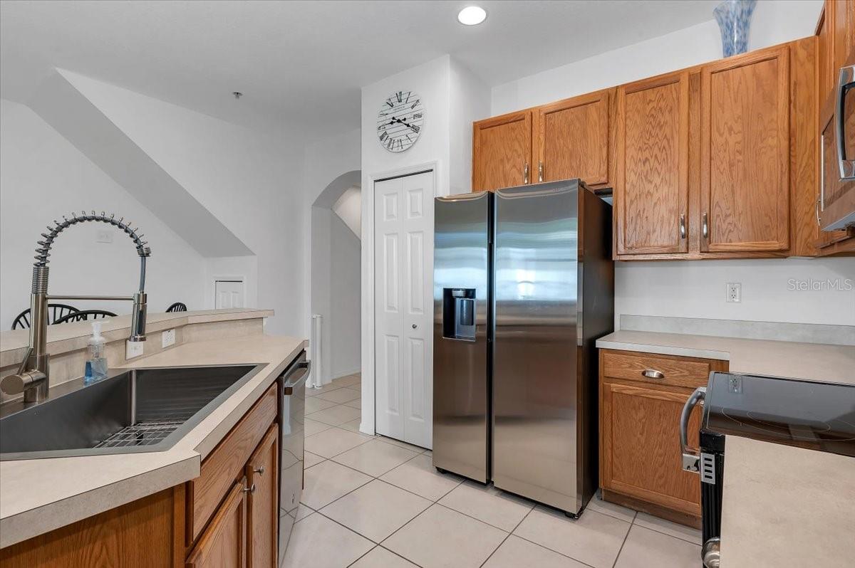 Image 9 of 49 For 3806 Virga Boulevard