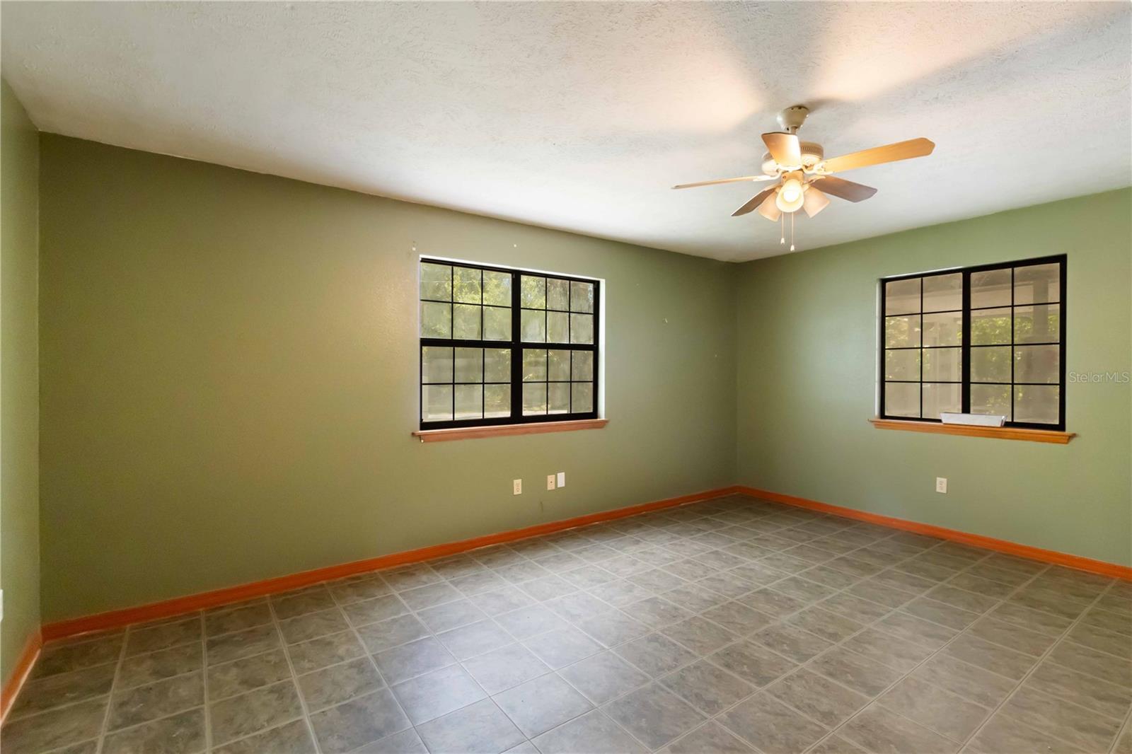 Image 20 of 31 For 4013 75th Terrace E