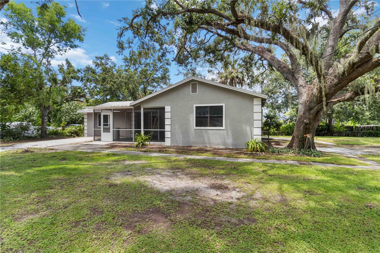 Image 3 of 31 For 4013 75th Terrace E