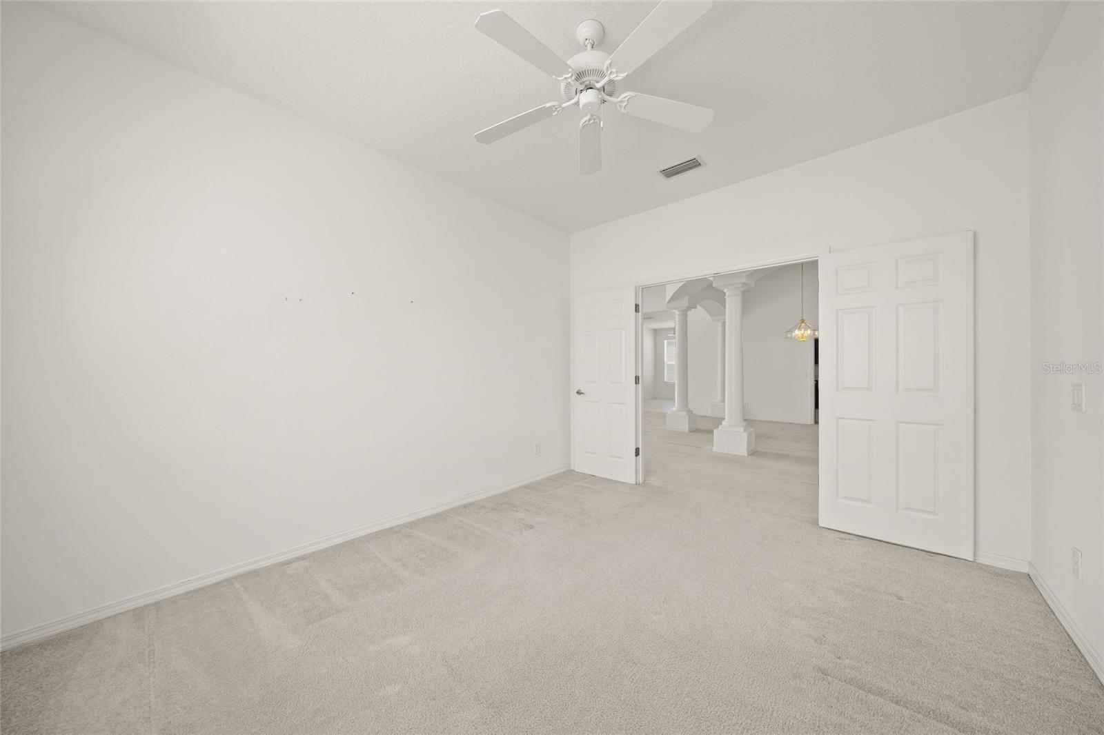 Image 20 of 52 For 205 Londonderry Drive