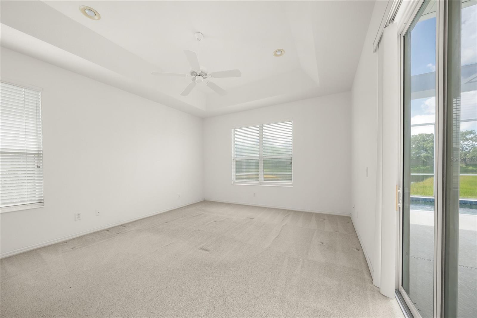 Image 21 of 52 For 205 Londonderry Drive