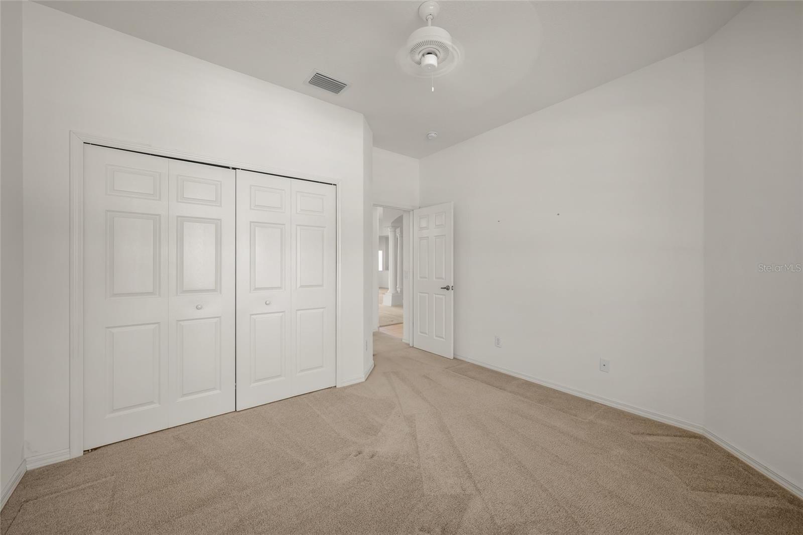 Image 30 of 52 For 205 Londonderry Drive