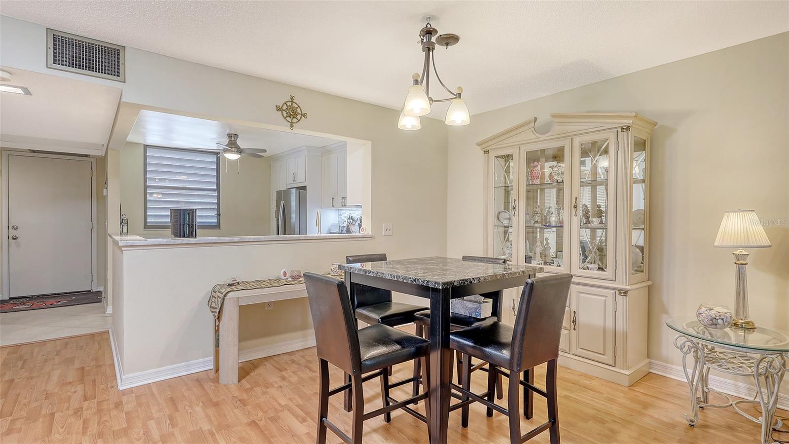 Image 10 of 42 For 427 Palm Tree Drive 427