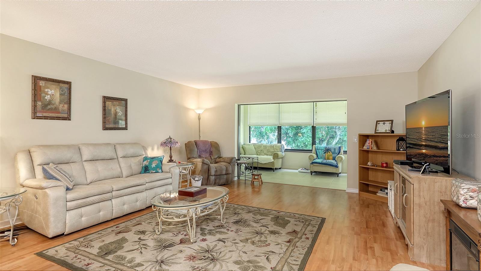 Image 17 of 42 For 427 Palm Tree Drive 427