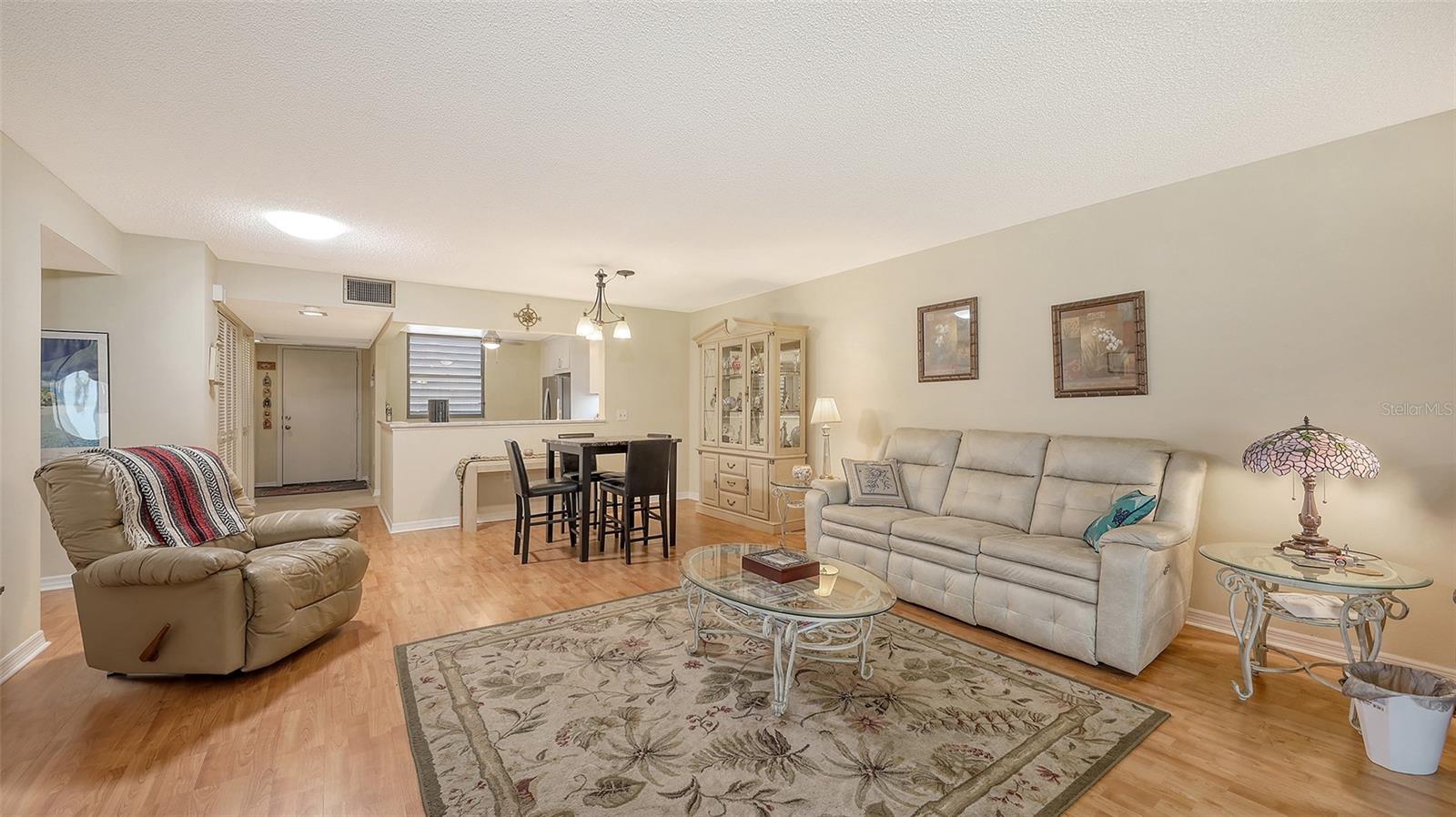 Image 18 of 42 For 427 Palm Tree Drive 427