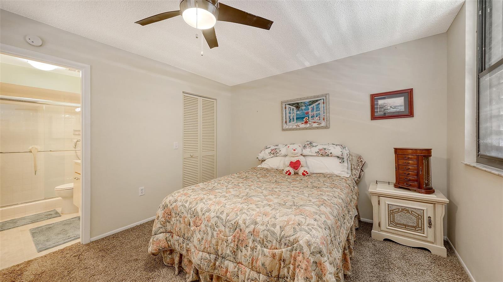 Image 31 of 42 For 427 Palm Tree Drive 427