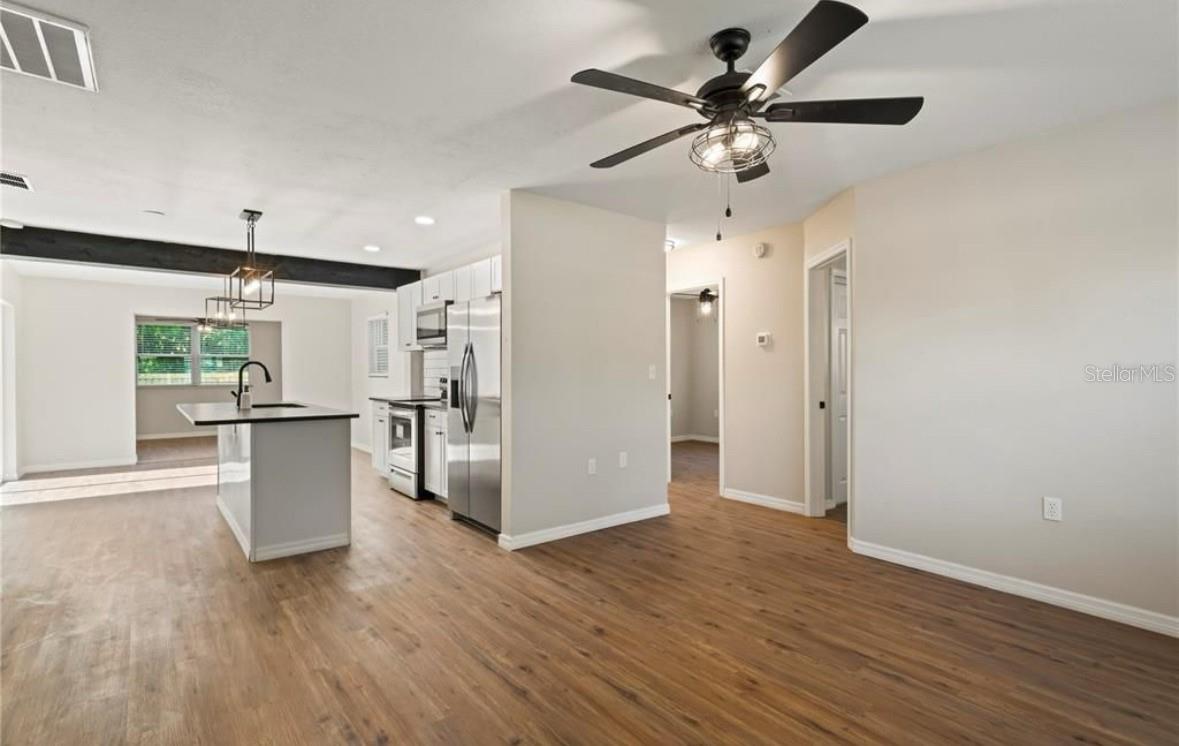 Image 3 of 9 For 5200 Behms Court