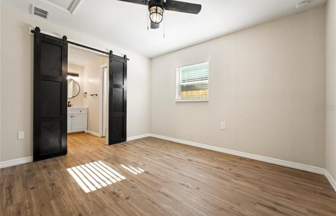Image 5 of 9 For 5200 Behms Court