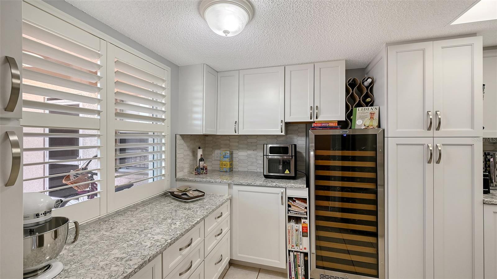 Image 4 of 46 For 6505 Stone River Road 209