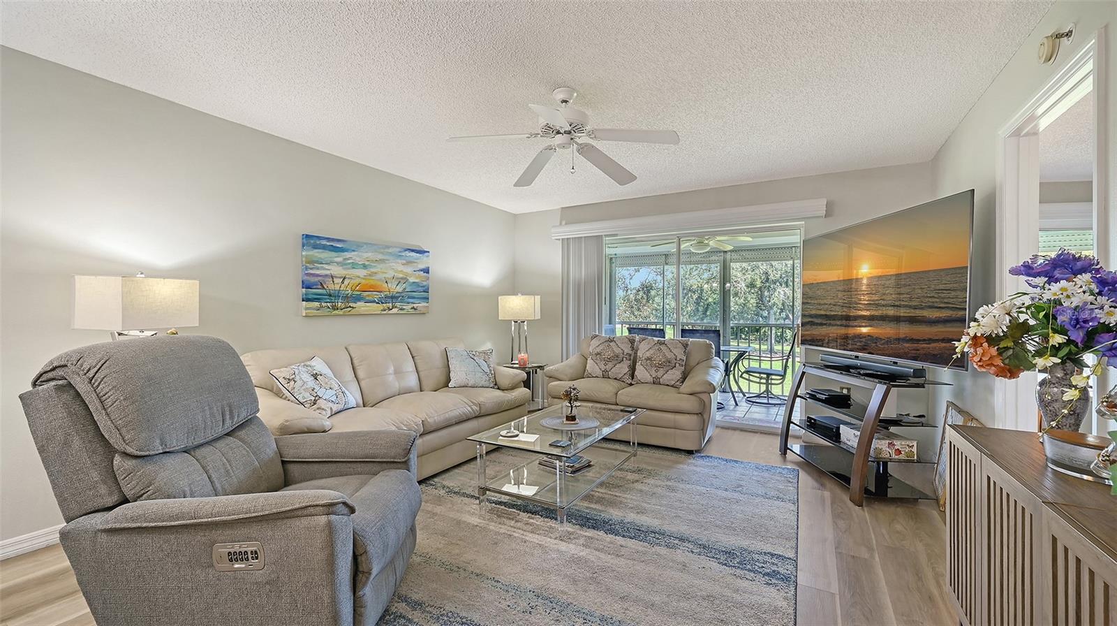 Image 8 of 46 For 6505 Stone River Road 209